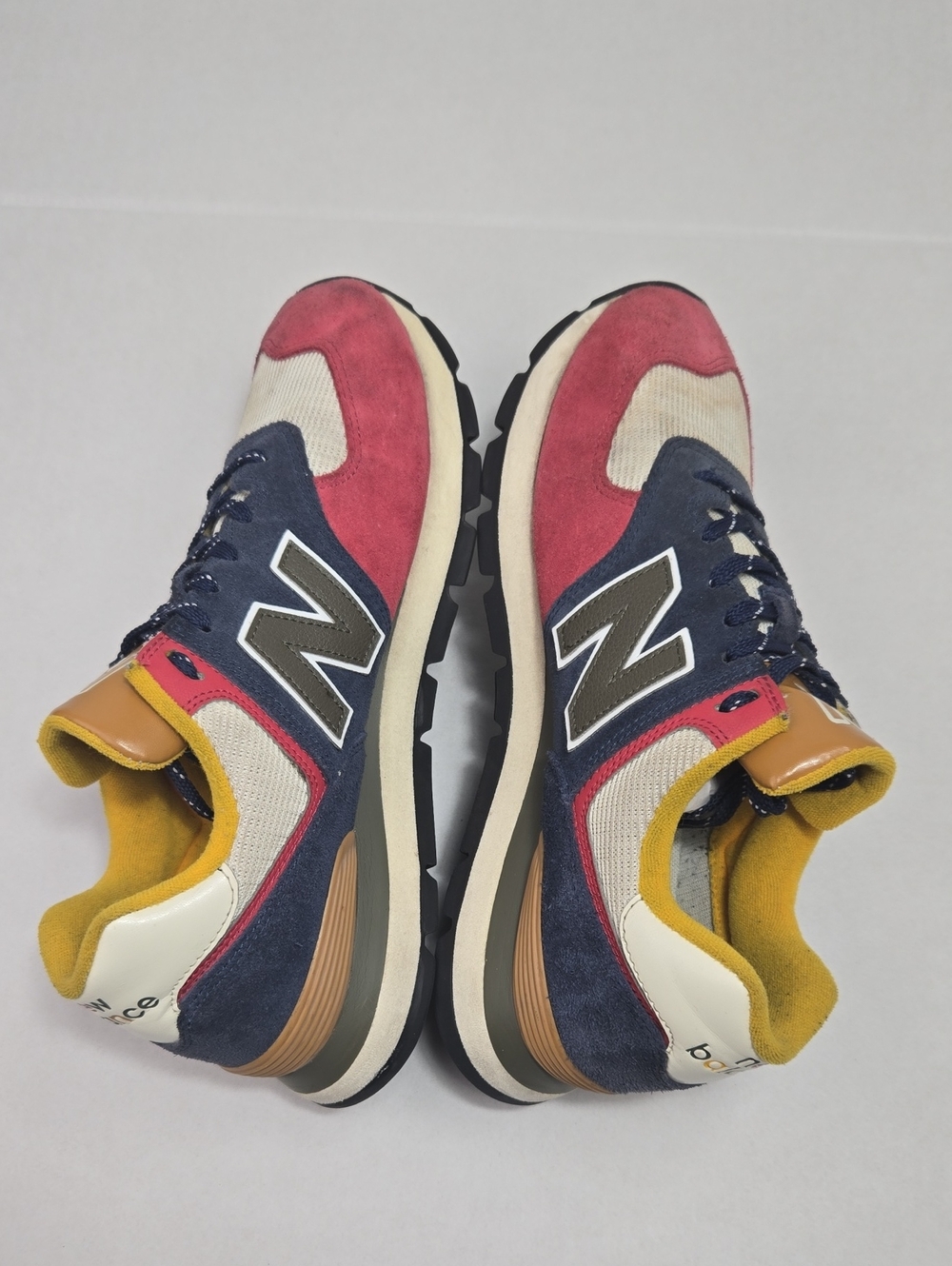 Size 10.5 - New Balance 574 Multicolor Running Workout Gym Men Sneaker - Picture 8 of 9